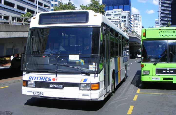 Ritchies Optare Delta 445